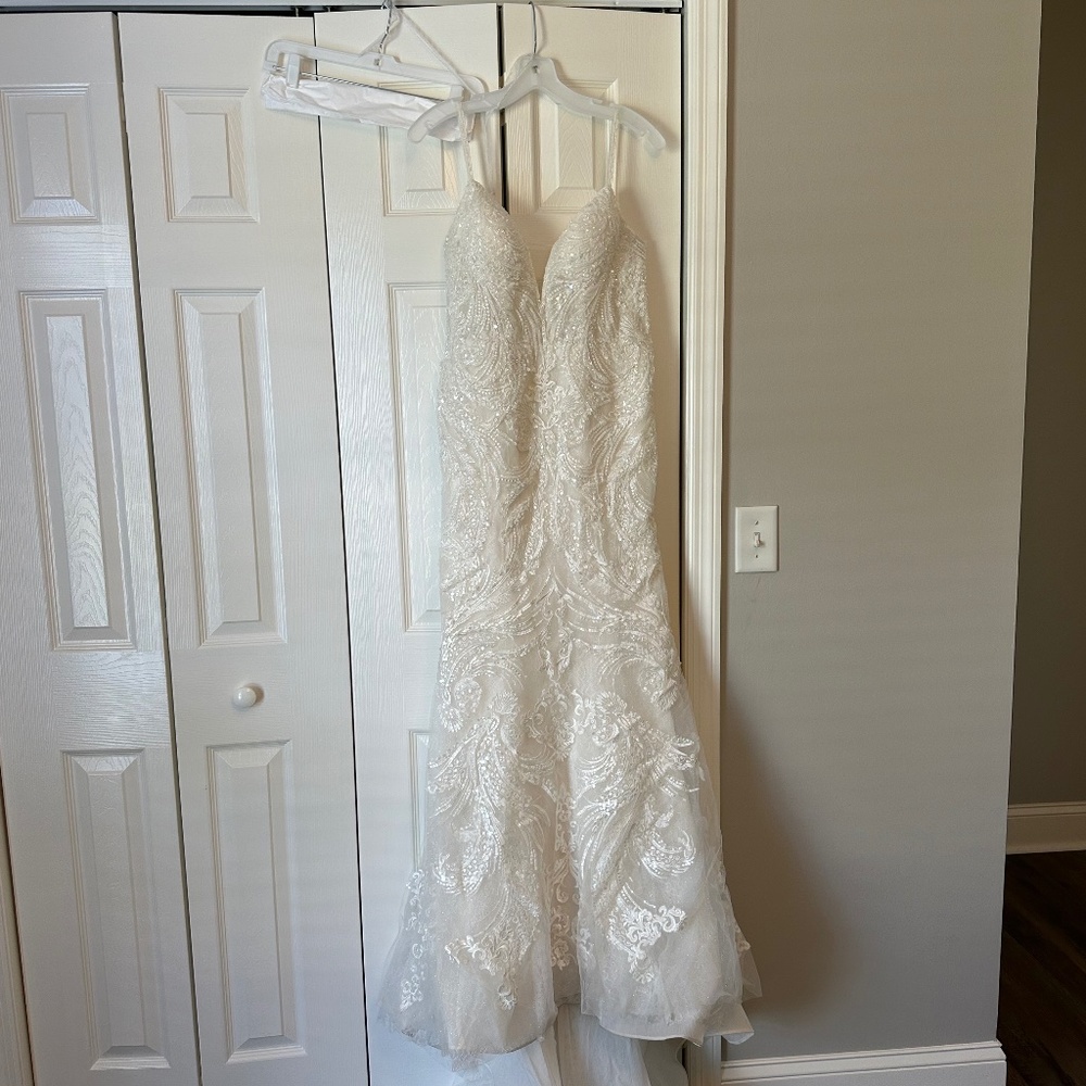 Wedding dress